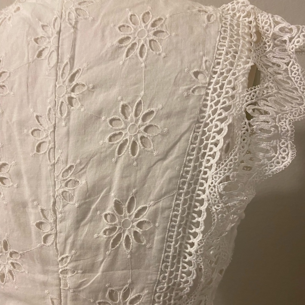 Beautiful White Dress - Picture 5 of 7